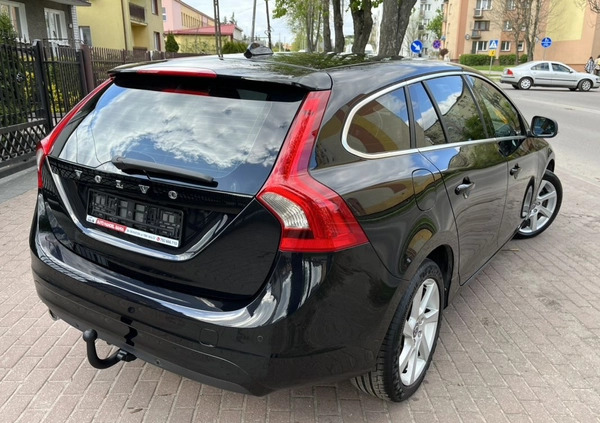 Volvo V60 cena 35700 przebieg: 214685, rok produkcji 2014 z Choroszcz małe 436